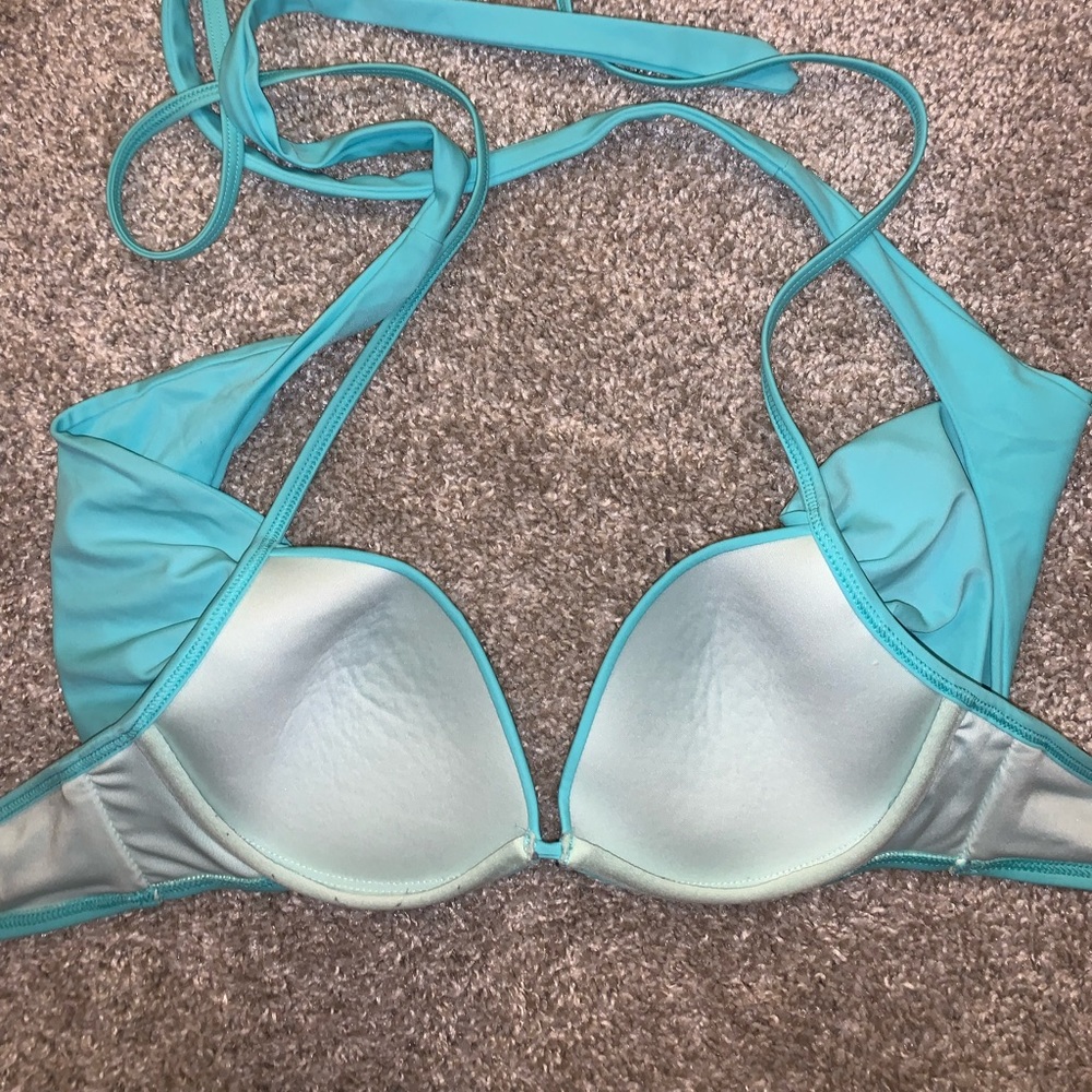 Victorias Secret Light Blue Bikini top size 32C - Picture 10 of 11